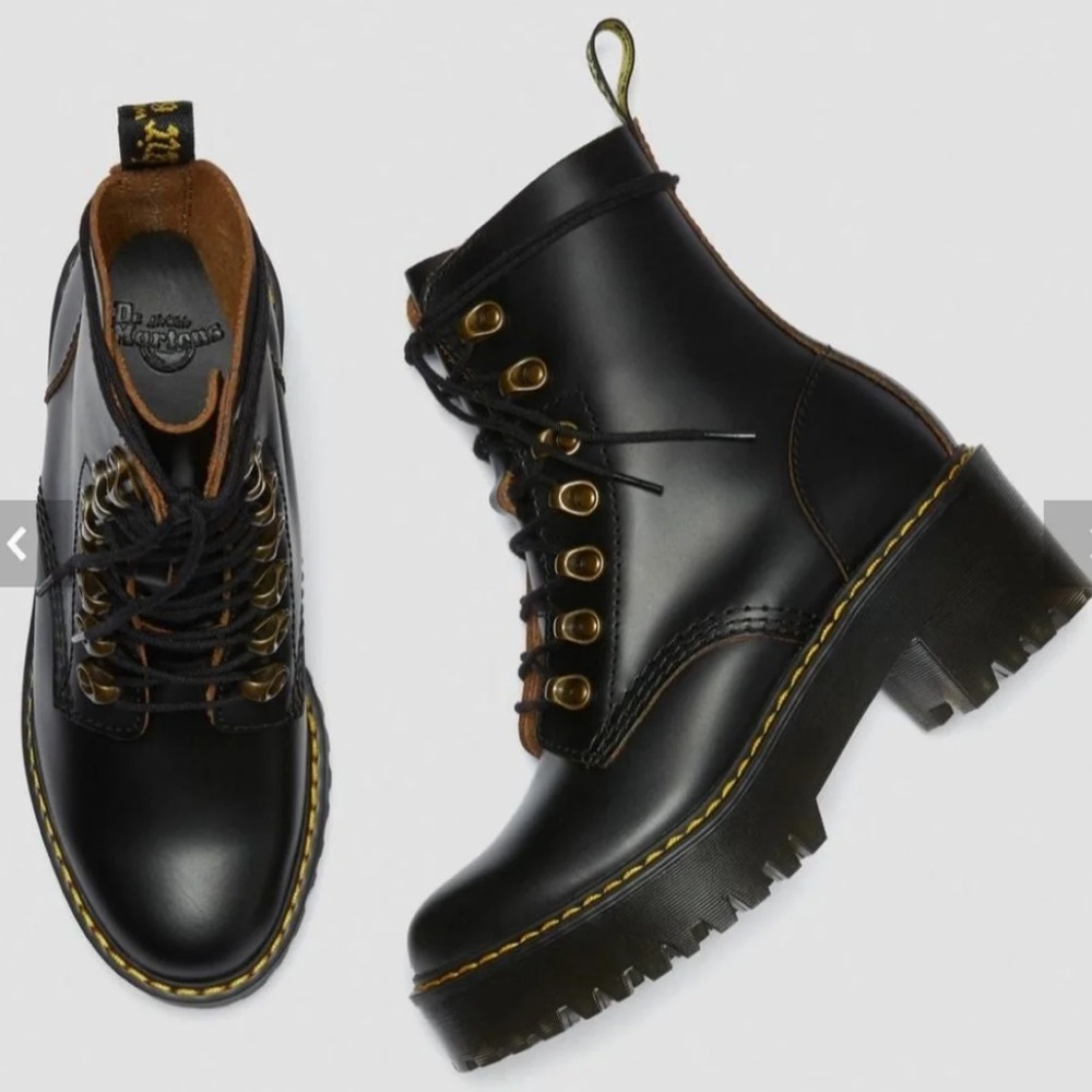 Dr Martens EUC Leona Platform Boots